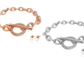 Cupón descuento oferta Conjunto de pulsera y pendientes con cristales de Swarovski®: 1 / Plateado