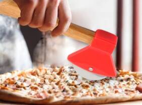Cupón descuento oferta Cortador de pizza en forma de hacha: 2