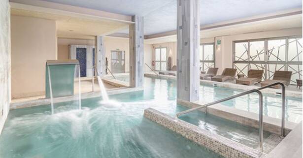 Circuito de spa con masaje relax o terapéutico y opción a Cava