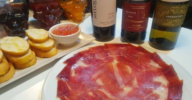 Menú degustación con opción a botella de vino en la Manduca Gastrobar