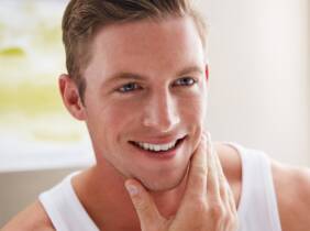 Madrid Tratamiento facial o labial para hombre con inyección o hilos tensores