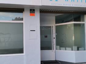 Madrid Limpieza bucal o blanqueamiento LED con revisión