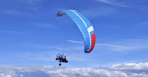 Madrid Vuelo en paramotor de 20 minutos para 1 o 2 personas con fotos