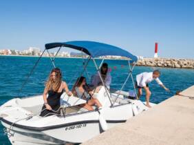 Palma de Mallorca Alquiler de barco sin conductor y sin licencia hasta 6 personas