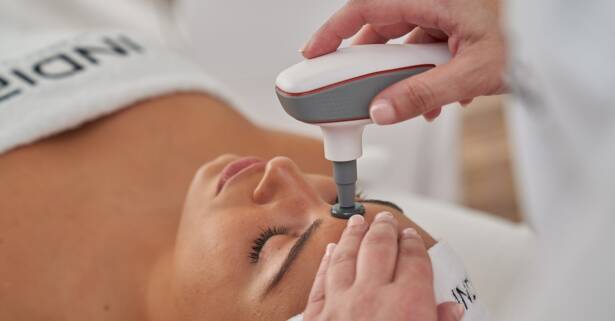 Valencia 1 o 2 sesiones de tratamiento reafirmante y radiofrecuencia facial