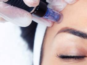 Granada 1 o 2 sesiones de limpieza facial con tratamiento a elegir para 1