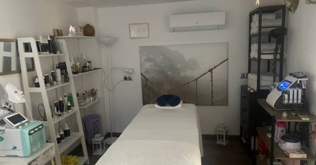 Málaga 1 o 3 masajes de cuerpo entero de 1 h a elegir entre 8 tipos