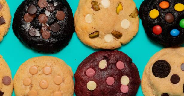 Madrid Caja de cookies normales o rellenas con tamaño y sabor a elegir