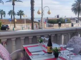 Barcelona Menú de arroces y pescados: sabores del Mediterráneo con vistas al mar