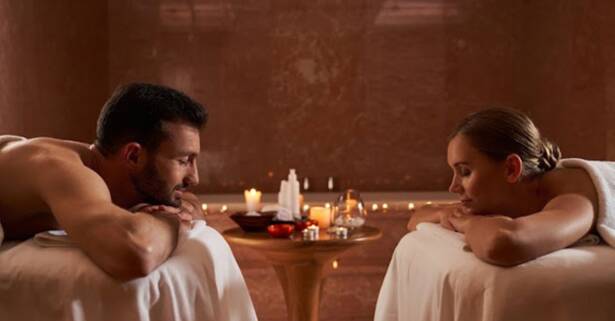 Las Palmas Rituales de relajación y conexión para parejas con cava y bombones