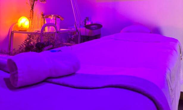 Las Palmas Piel radiante: 1 o 3 sesiones de limpieza facial con masaje kobido