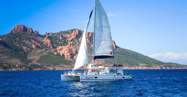 Alicante Tour a Portitxol en catamarán con comida para 1 persona