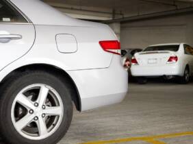 Madrid ¡Estacionamiento en el aeropuerto con recogida y entrega de coche!