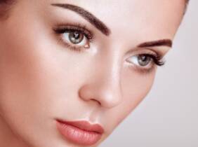 Barcelona 1 o 2 sesiones de dermapen facial con ácido hialurónico y vitaminas