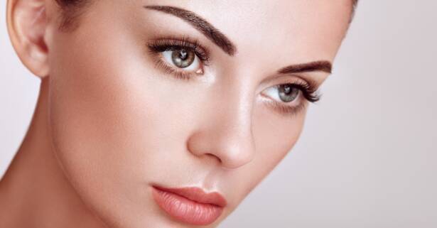 Barcelona 1 o 2 sesiones de dermapen facial con ácido hialurónico y vitaminas