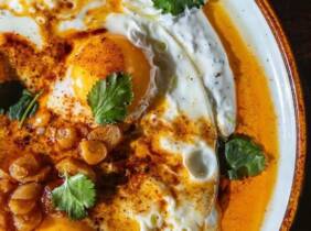 Barcelona Brunch para dos con variedad de platos salados