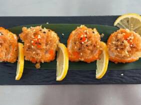 Valencia Combo de sushi para 2 o 4 con 34 o 68 piezas a elegir y bebidas