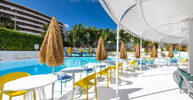 Las Palmas Day pass para 2 en hotel 4* con 20 € de crédito y opción a cava