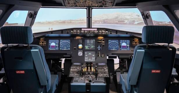 Sevilla Experiencia de vuelo en simulador Airbus A320 de 60 o 75 minutos