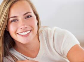 Málaga Radiofrecuencia facial con ácido hialurónico y vitaminas