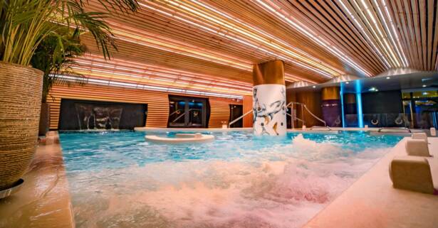 Las Palmas Acceso a spa privado o day pass y comida para 2 en hotel-spa boutique