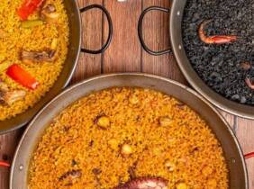 Murcia Menú de arroz para llevar para 2 o 4 personas con botella de vino