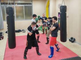 Valencia 4 u 8 clases de fitboxing durante 1 mes para 1 o 2 personas