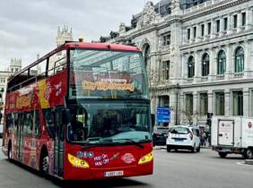 Madrid Recorre Madrid a tu ritmo: tour en autobús y a pie incluido