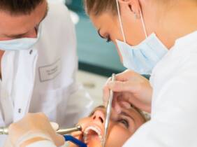 Valencia Higiene bucal con opción a empaste en Clínica Dental y Salud Valencia