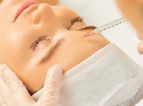 Barcelona Tratamiento reafirmante inyectado facial con opción a mesoterapia