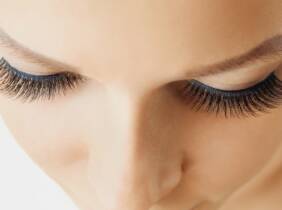 Las Palmas Obtén una mirada deslumbrante con nuestra depilación y diseño de cejas