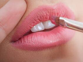 Madrid 1 o 2 sesiones de re-hidratación de labios con Dermapen para 1 persona