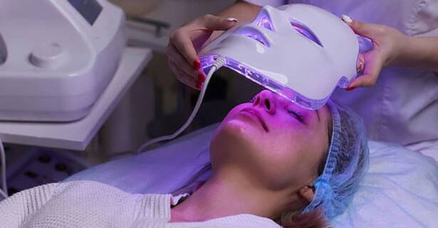 Barcelona Cuida tu piel con una limpieza facial profunda con extras para 1