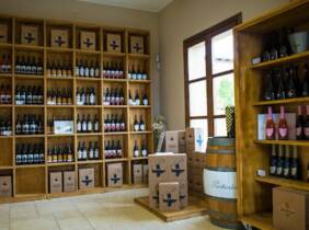 Zaragoza Visita a bodega con cata de vino y aperitivos para 2 personas