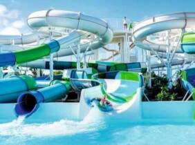 Las Palmas Entrada para niño o adulto a parque acuático Aqualava en Lanzarote