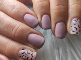 Madrid Spa/Salón de uñas - Manipedicura