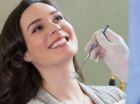 Bilbao Deslumbra con tu sonrisa: limpieza bucal y blanqueamiento dental led