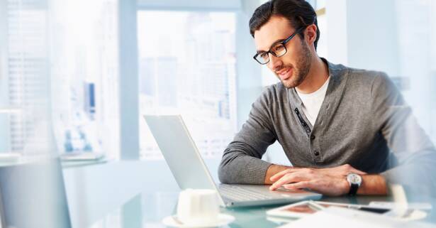 A Coruña Aprende administración gerencial con flexibilidad y expertos guiándote