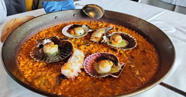 Madrid Menú tradicional español con opción a botella de vino para 2 o 4