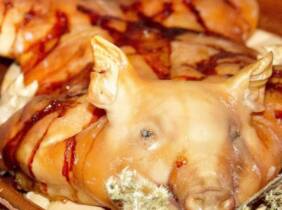 Madrid Menú de cochinillo para 2 o 4 personas con entrante