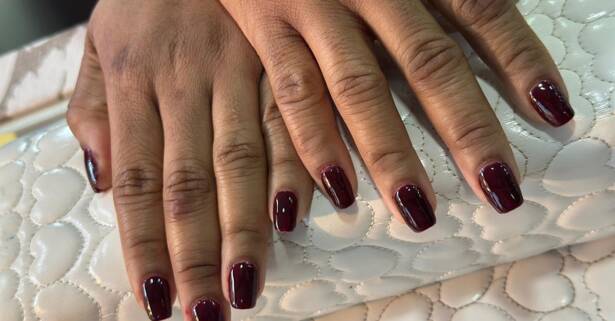 Madrid Manicura semipermanente o puesta de uñas de cristal o acrigel
