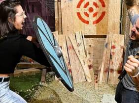 Granada Experiencia vikinga: lanzamiento de hachas para 2 o 4 personas