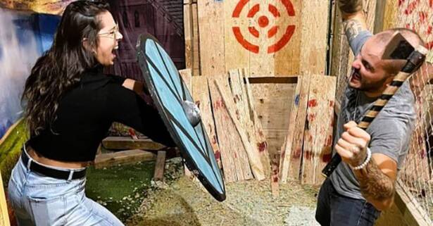 Granada Experiencia vikinga: lanzamiento de hachas para 2 o 4 personas