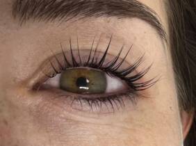 Madrid Lifting y tinte de pestañas con opción a visagismo y tinte de cejas