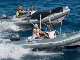 Tenerife Navega con facilidad: alquiler de barco sin licencia de 1 o 2 horas
