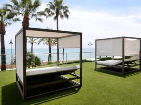Málaga Day Pass en complejo de lujo con piscina exterior