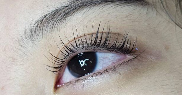 Madrid Lifting y tinte de pestañas con diseño y depilación de cejas para 1