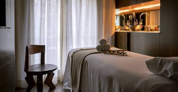 Barcelona Circuito de spa para 1 o 2 personas en hotel 5* con cava y/o masaje