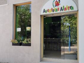 Madrid Cumpleaños infantil con piscina de bolas y merienda para 10 o 15 niños
