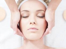 Madrid Limpieza facial que rejuvenece y elimina impurezas con tecnología LED